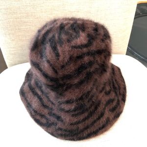 Angora blend bucket Hat Brown/Black Tiger Print
